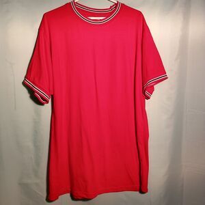 Men’s Red Crew Neck T-Shirt with Striped Trim – Athletic Fit